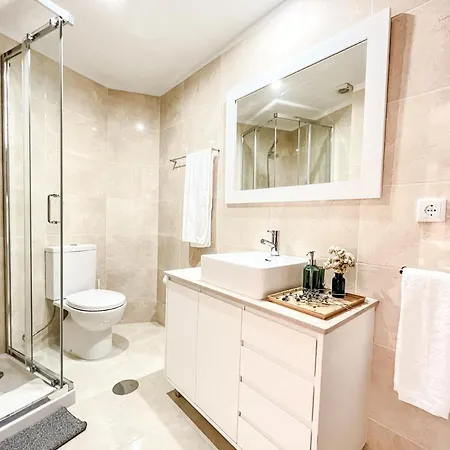 Central Loft With Free Parking Porto Exterior photo